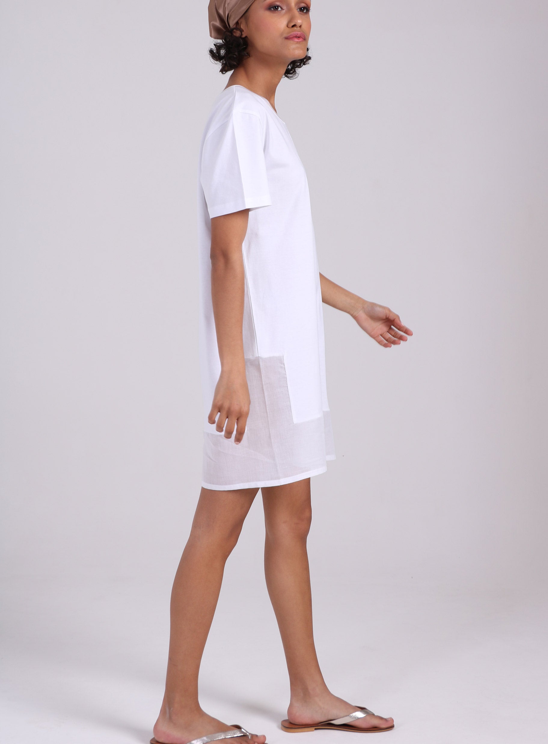 Robe tee-shirt en jersey de coton bio empiècement transparent en voile de coton bio en bas de robe